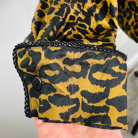 Vintage Anna and Frank Silk Animal Print Button Down Womens Large Career Casual - Picture 8 of 9